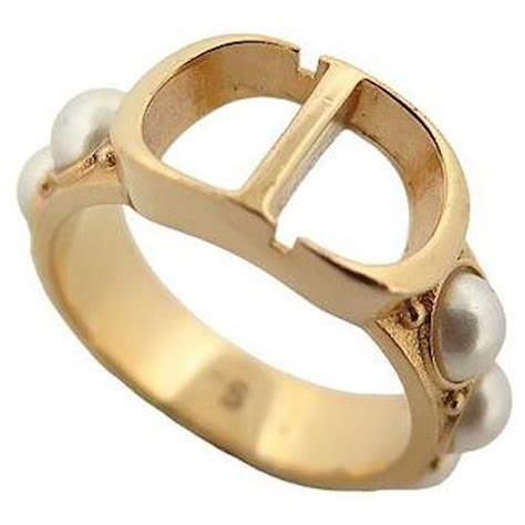 christian dior montaigne ring|30 Montaigne Ring Gold.